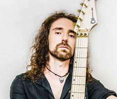Tino Hevia