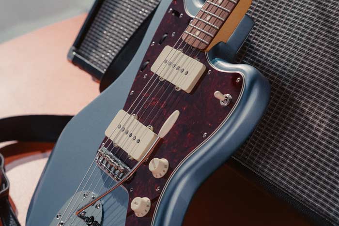 Fender Vintera Jazzmaster fender-vintera-jazzmaster.jpg