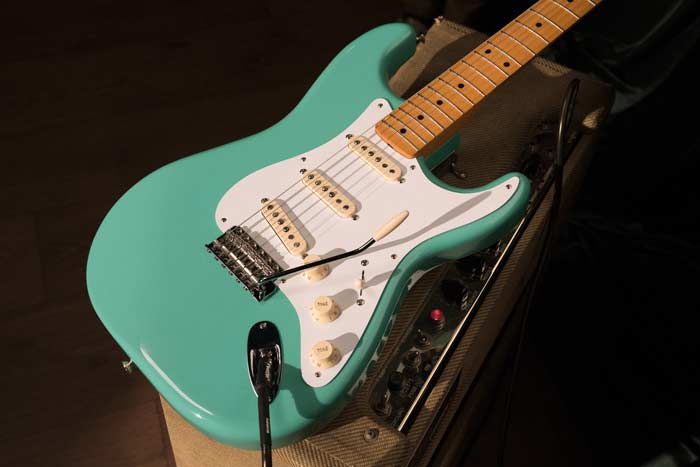 Fender Vintera Stratocaster fender-vintera-stratocaster.jpg