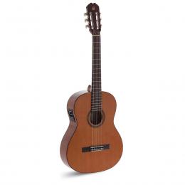 Guitarra clásica Admira Málaga Electrificada Fishman Conservatorio