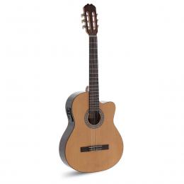 Guitarra clásica con pastilla Admira Sara Iniciación Electrificada Cutaway
