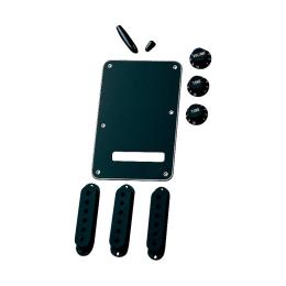 Juego de accesorios Fender Accessory Kit Stratocaster Black