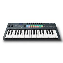Teclado controlador MIDI alimentado por USB Novation FLKEY 37