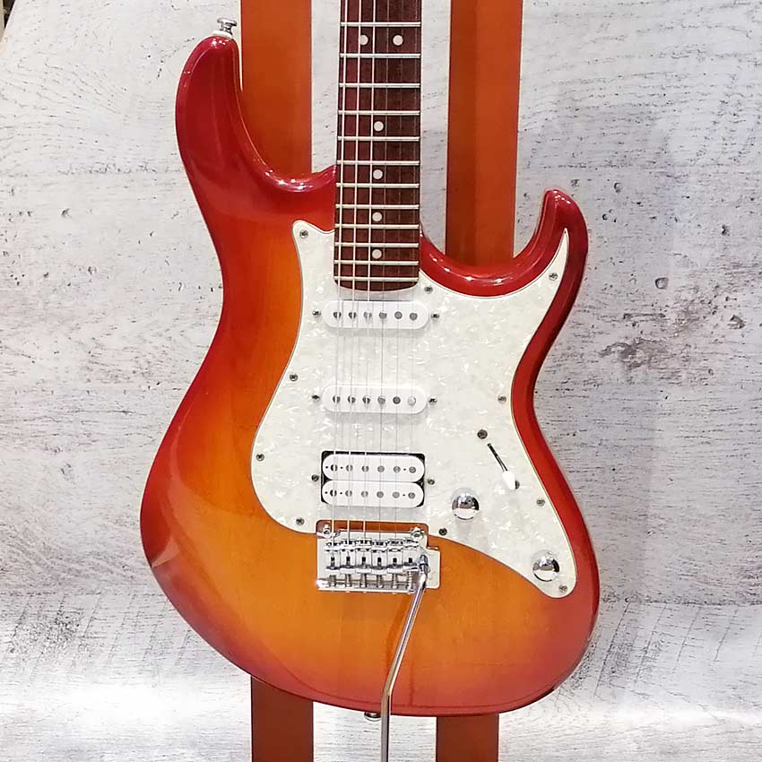 Cort G 250 TAB (Usado) Guitarra eléctrica de segunda