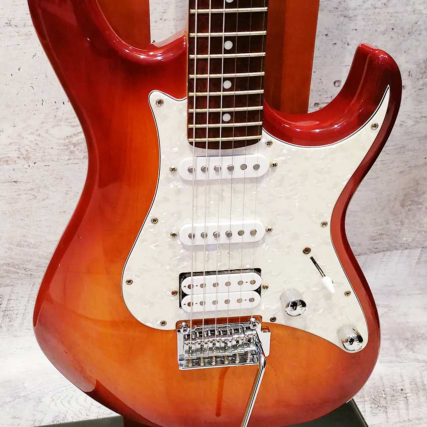 Cort G 250 TAB (Usado) Guitarra eléctrica de segunda