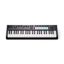 Teclado controlador Novation Launchkey 49 MK4