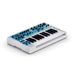 Sintetizador Novation Bass Station II Swifty Edition