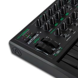 Sintetizador monofónico Arturia MicroBrute UFO
