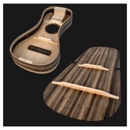 Guitarra acústica Bromo BAR3E de viaje